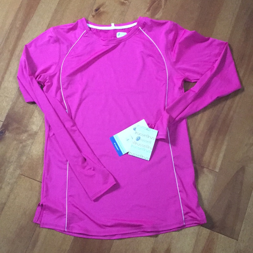 Russell dryfit with tags